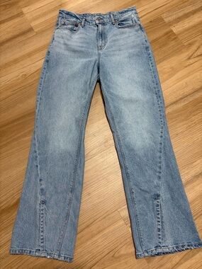 American Eagle Outfitters women’s jeans size 8 Light wash denim kick flare